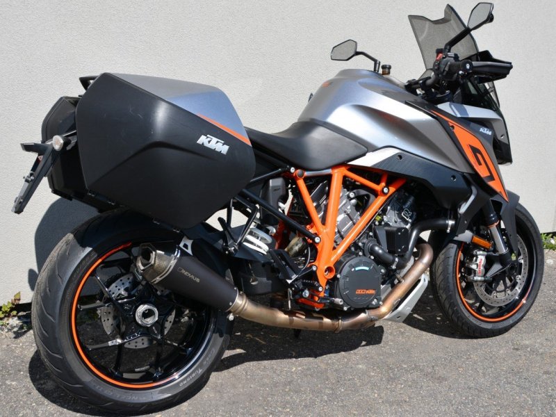 2016 KTM 1290 Super Duke GT