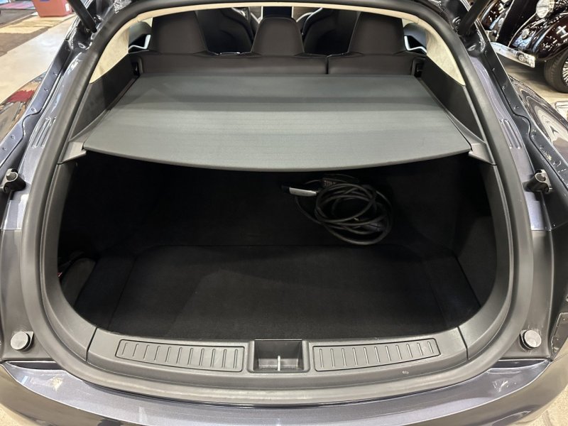 2016 Tesla Model S 70D